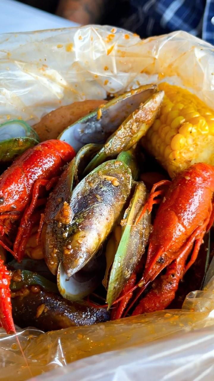 Bag O' Crab menu in Fairfield, California, USA