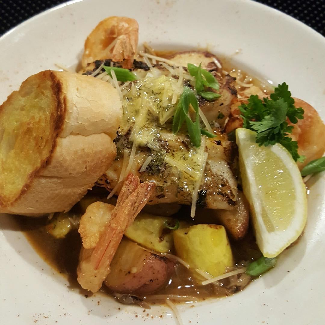 Dave's Oyster Bar and Grill menu in Gulf Breeze, Florida, USA