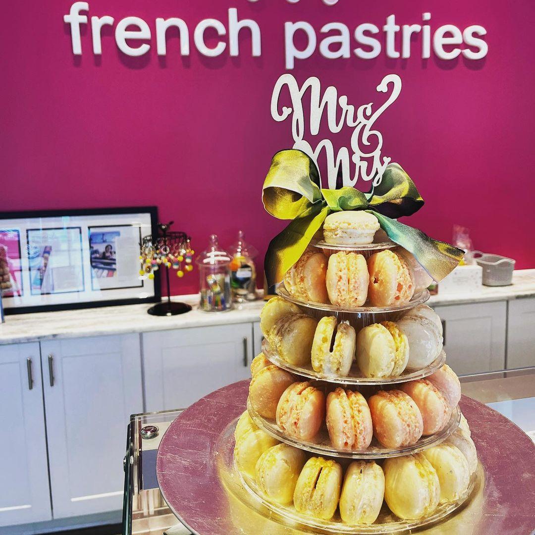 le-macaron-french-pastries-menu-in-melbourne-florida-usa