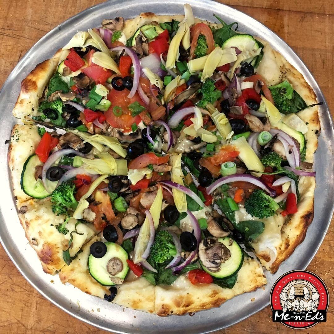 Me-n-Ed's Pizzeria menus in Hanford, California, United States