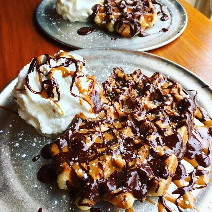 Zinneken's Belgian waffles at Brown University menus in Providence