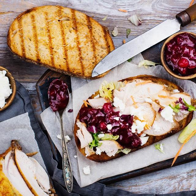 Buehler's Scenic River Coffee Medina Forest Meadows menus in Medina