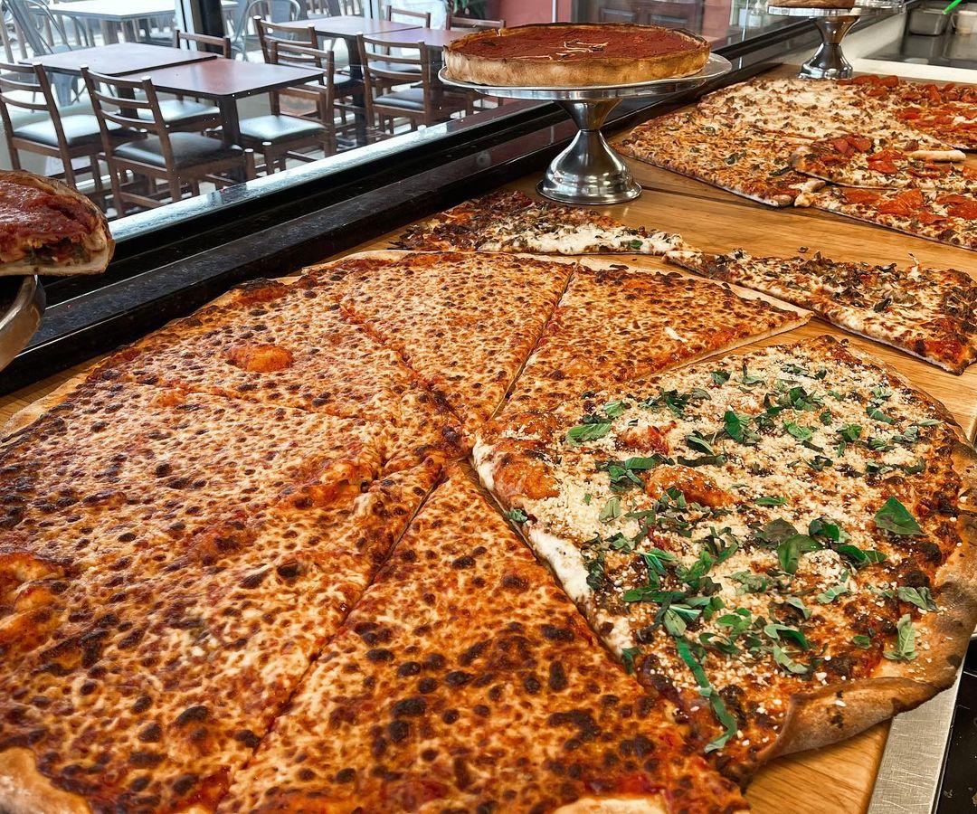 Bacci Pizza menus in Chicago, Illinois, United States