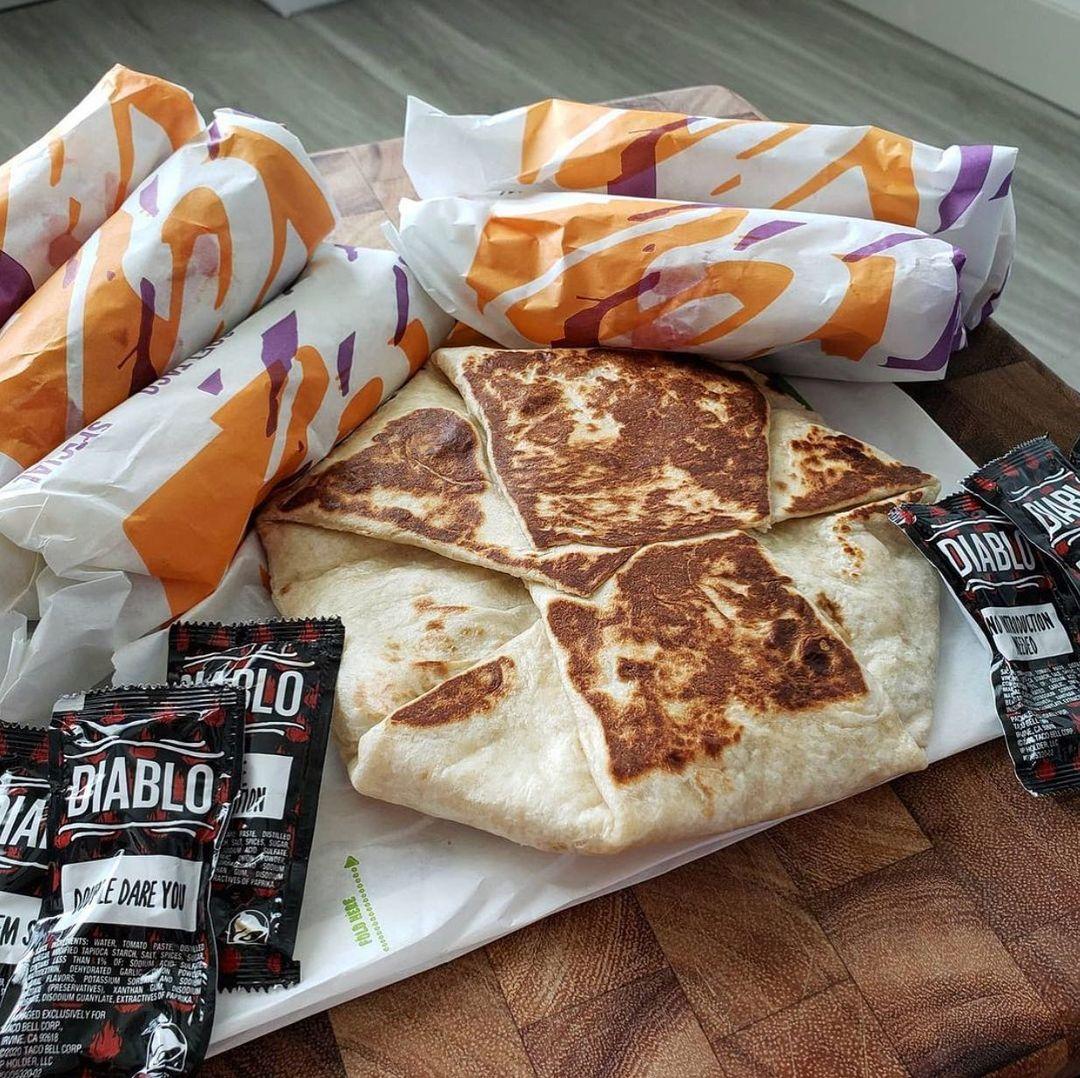 Taco Bell menu in Knoxville, Tennessee, USA