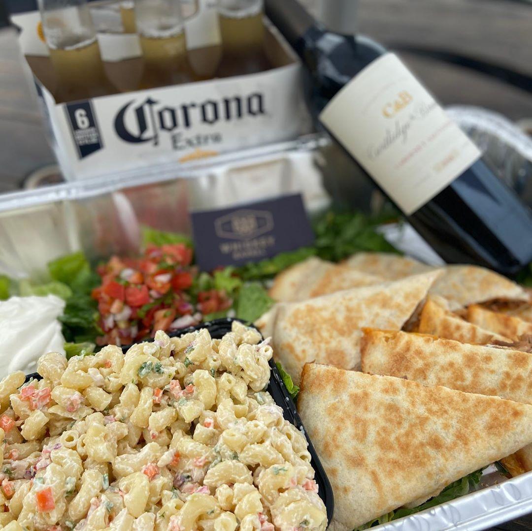 Whiskey Barrel menus in Stratford, Connecticut, United States