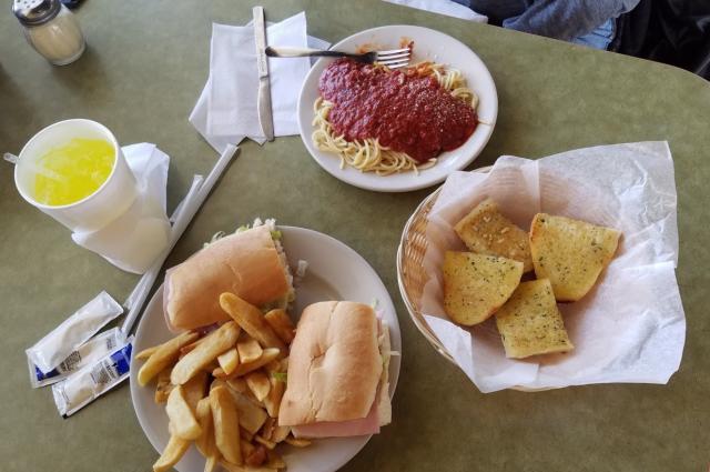 Photos for The Grinder's & Spaghetti House - Moline in Moline, IL | Sirved