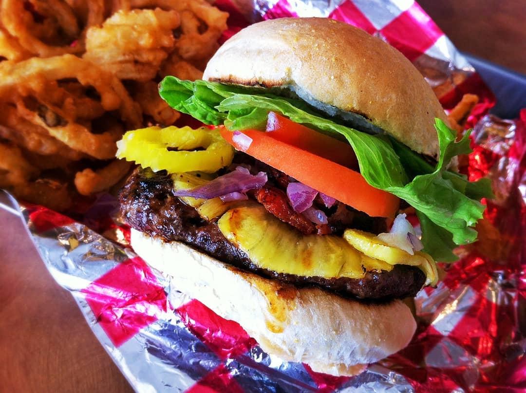 Niskers Grill & Slap Shot Hockey Bar menu in Kalamazoo, Michigan, USA