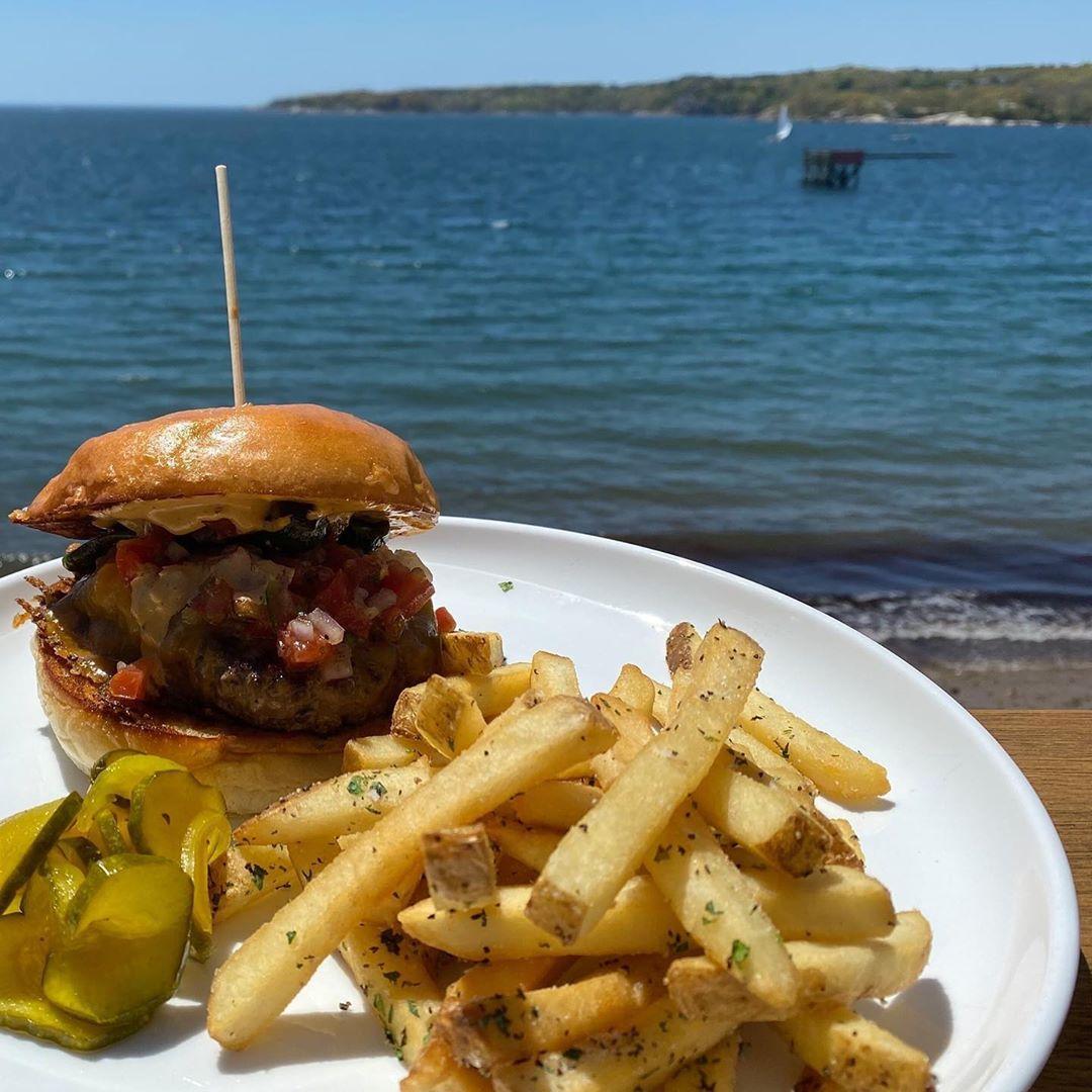 1606 Restaurant & Oyster Bar menu in Gloucester, Massachusetts, USA