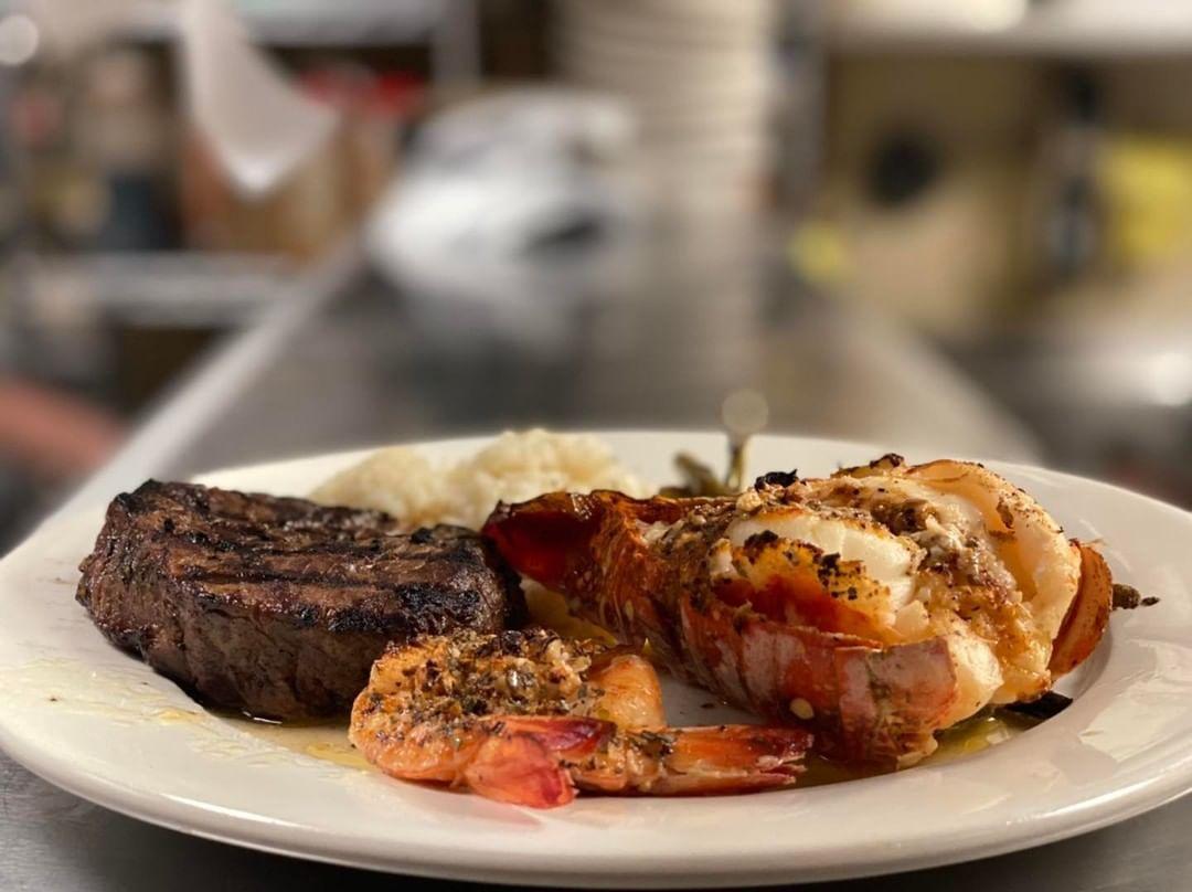 MonAlyssa Italian Restaurant & Pizzeria menu in Point Pleasant, New