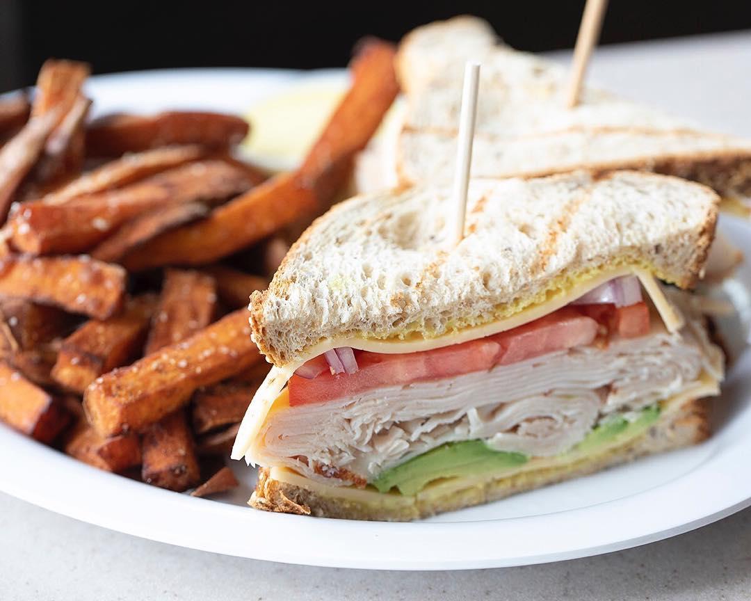 Standard Market Grill menus in Westmont, Illinois, United States