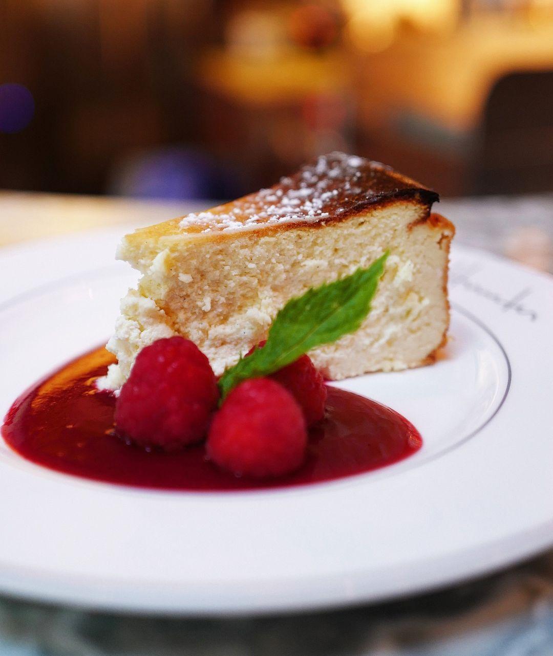 Hunter Restaurant menu in East Norwich, New York, USA