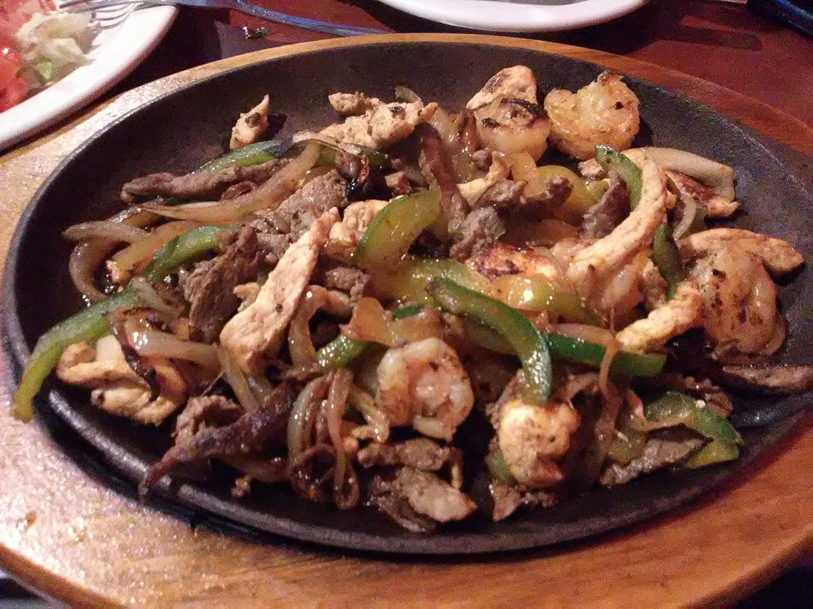 El Paso Mexican Restaurant menus in El Paso, Illinois, United States