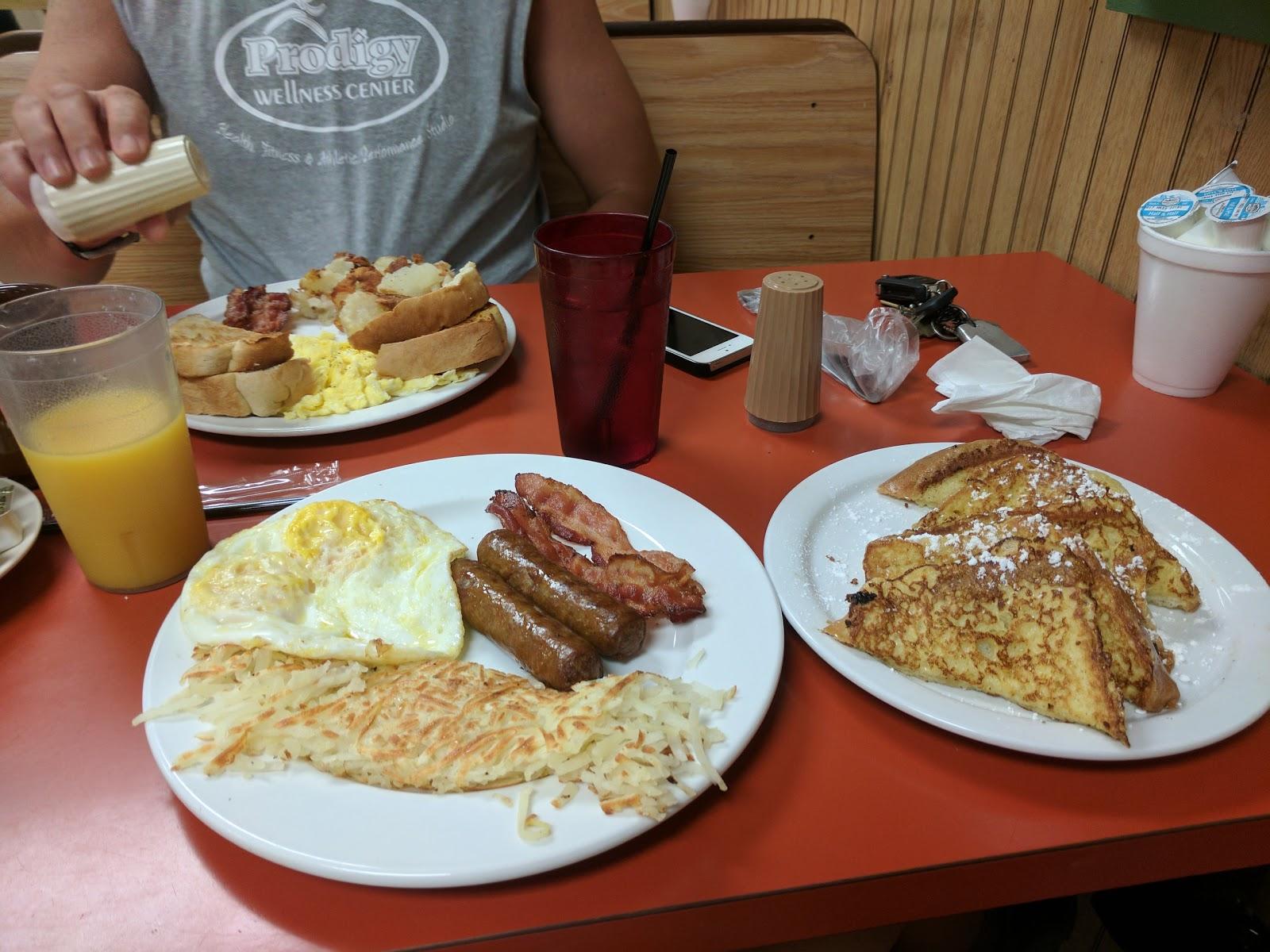 Bob's Lunch menu in Moundsville, West Virginia, USA