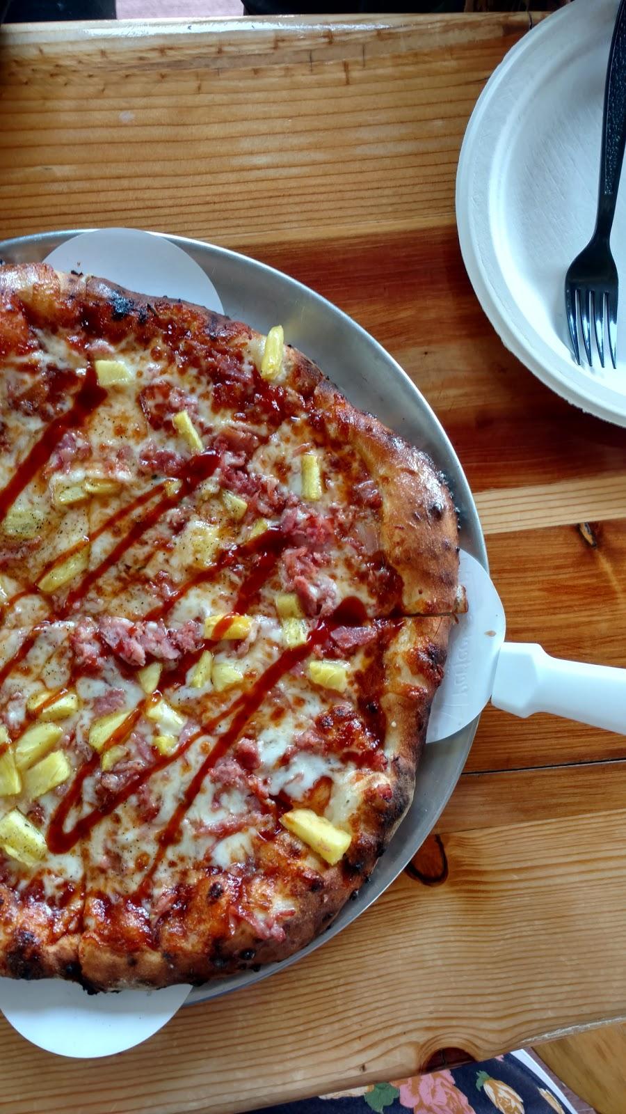 1000° Wood Fired Pizza menu in Mt Summit, Indiana, USA