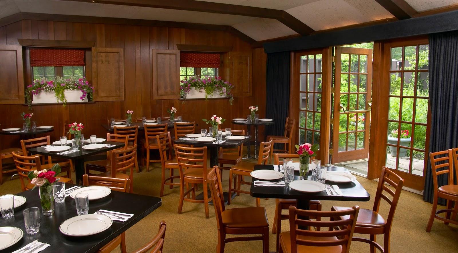 Hackney's on Harms menu in Glenview, Illinois, USA