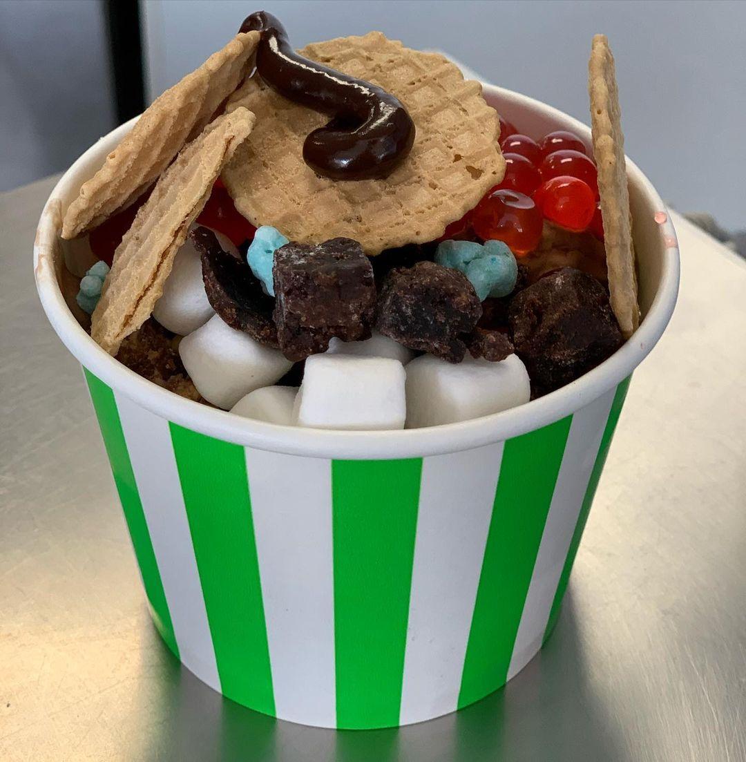 FroZone Frozen Yogurt menu in Tiffin, Ohio, USA