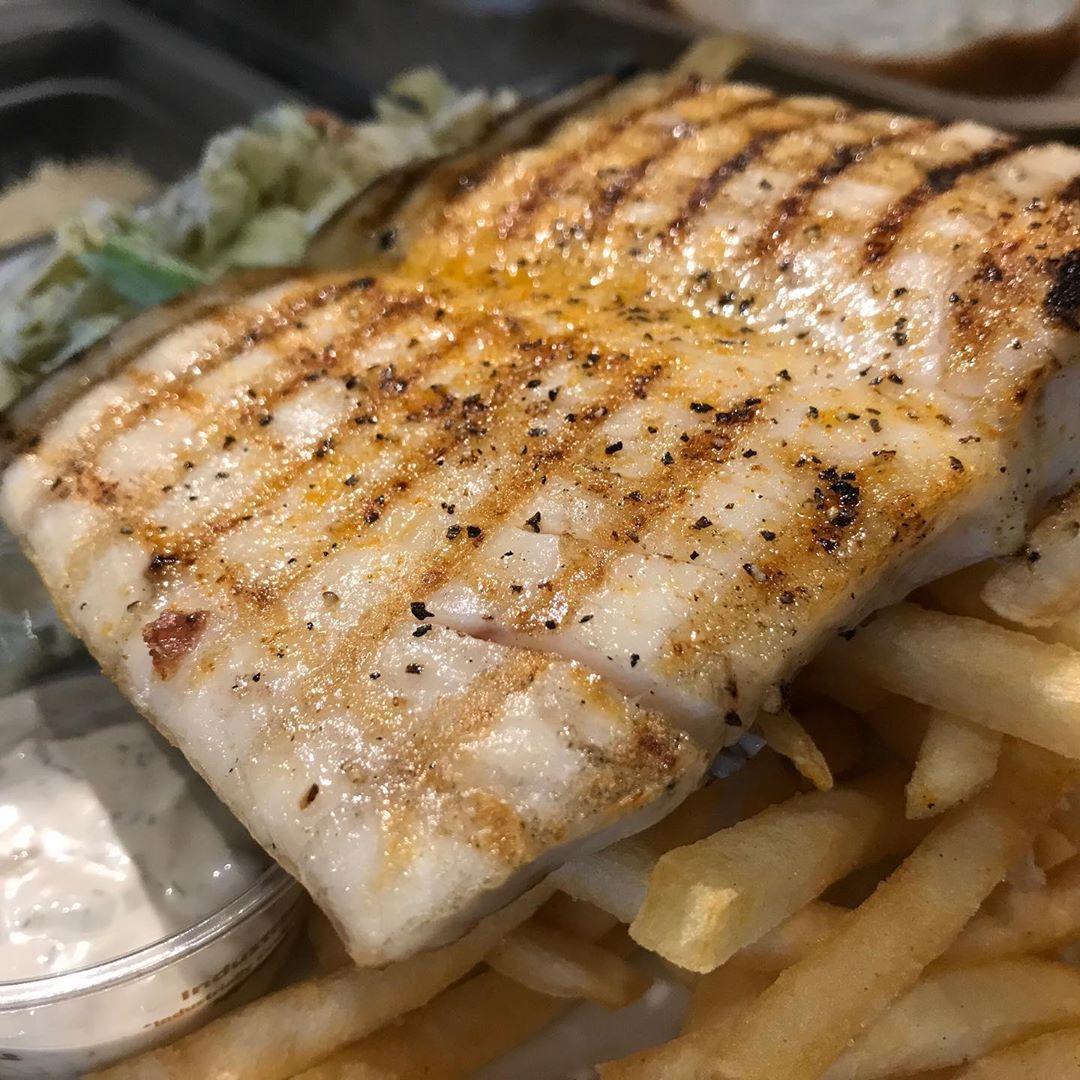 Paia Fish Market Waikiki menus in Honolulu, Hawaii, United States