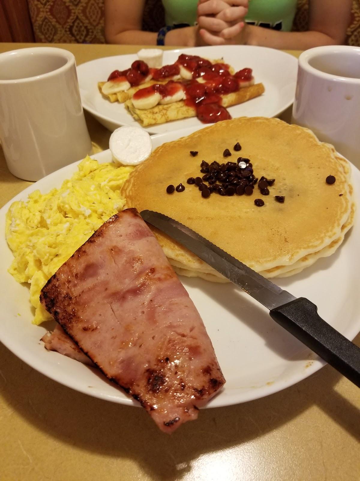 Middletown Pancake House menus in Middletown Township, New Jersey