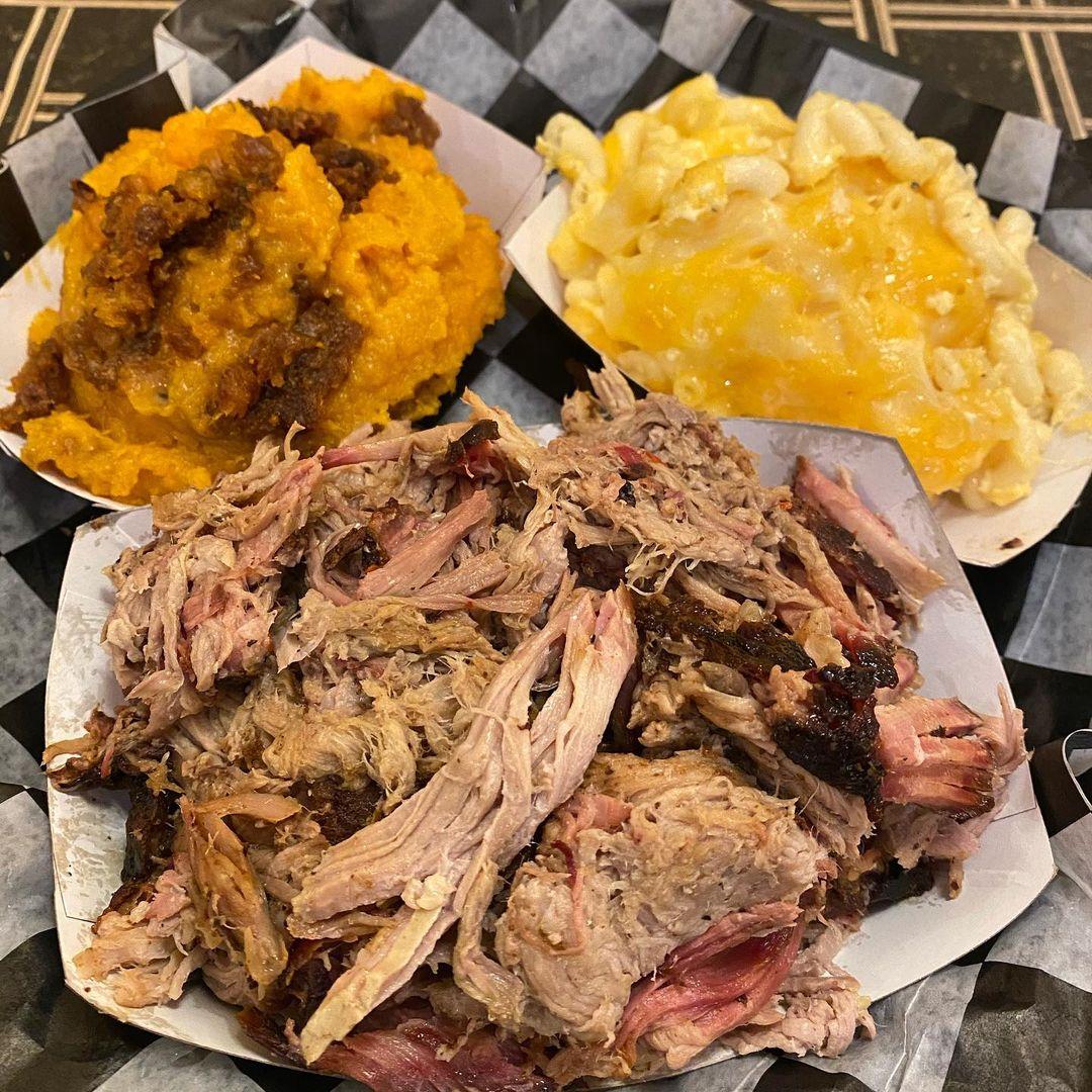 The Smoke Pit menu in Monroe, North Carolina, USA