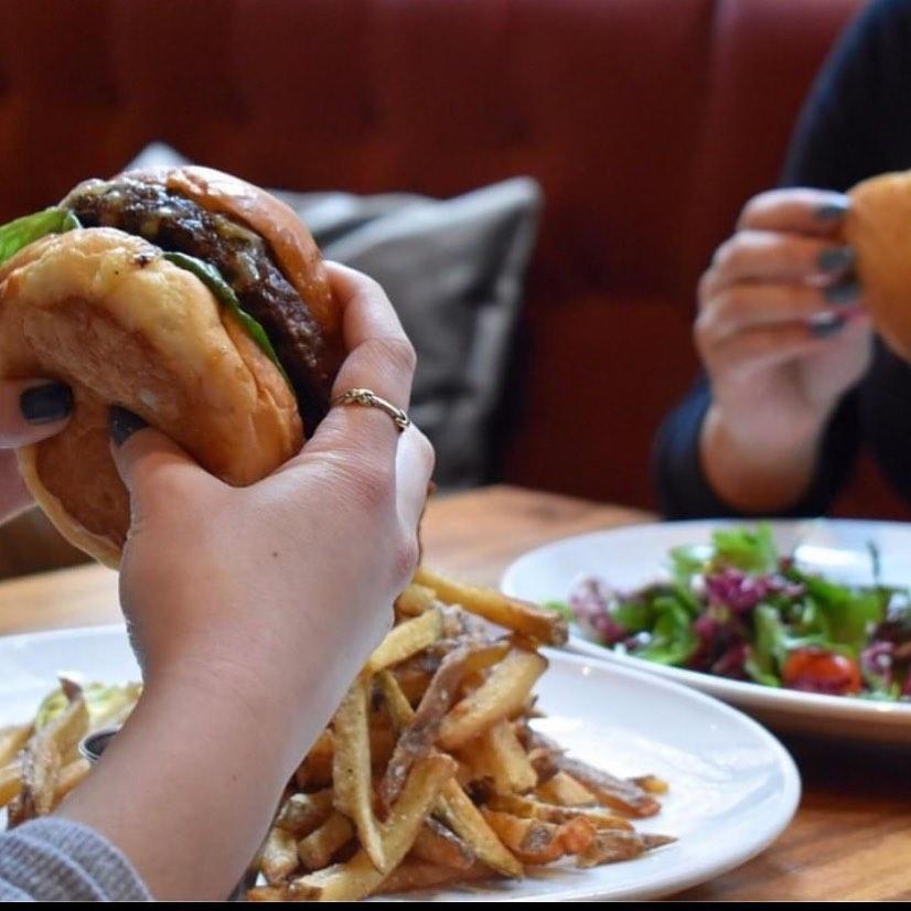 Photos for Fin Point Oyster Bar + Grille in Boston, MA | Sirved