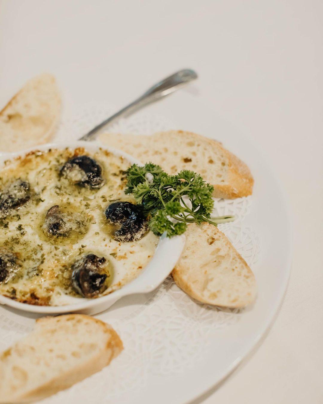 Charlie's L'Etoile Verte menu in Hilton Head Island, South Carolina, USA