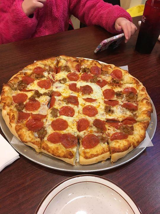 Winn's Pizza & Steakhouse menus in Indianola, Iowa, United States